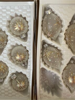 15 Vintage Christmas Classics Frosted Glass Ornaments iridescent Gold Starburst